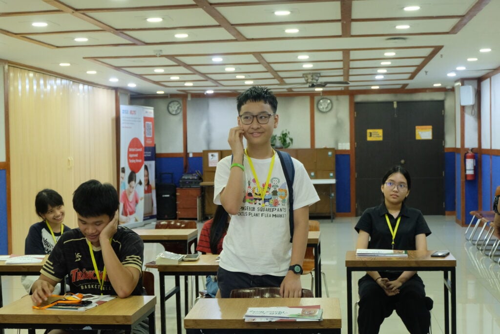 Pines IELTS Camp - buổi Mock Test