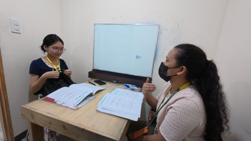 Lớp 1:1 luyện IELTS chuyên sâu 6.5 tại Pines, Baguio