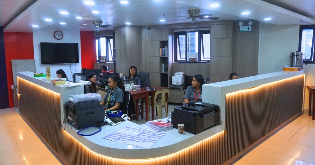 Văn phòng hỗ trợ học viên tại Pines – nơi xử lý giấy tờ SSP, kinh nghiệm du học Philippines